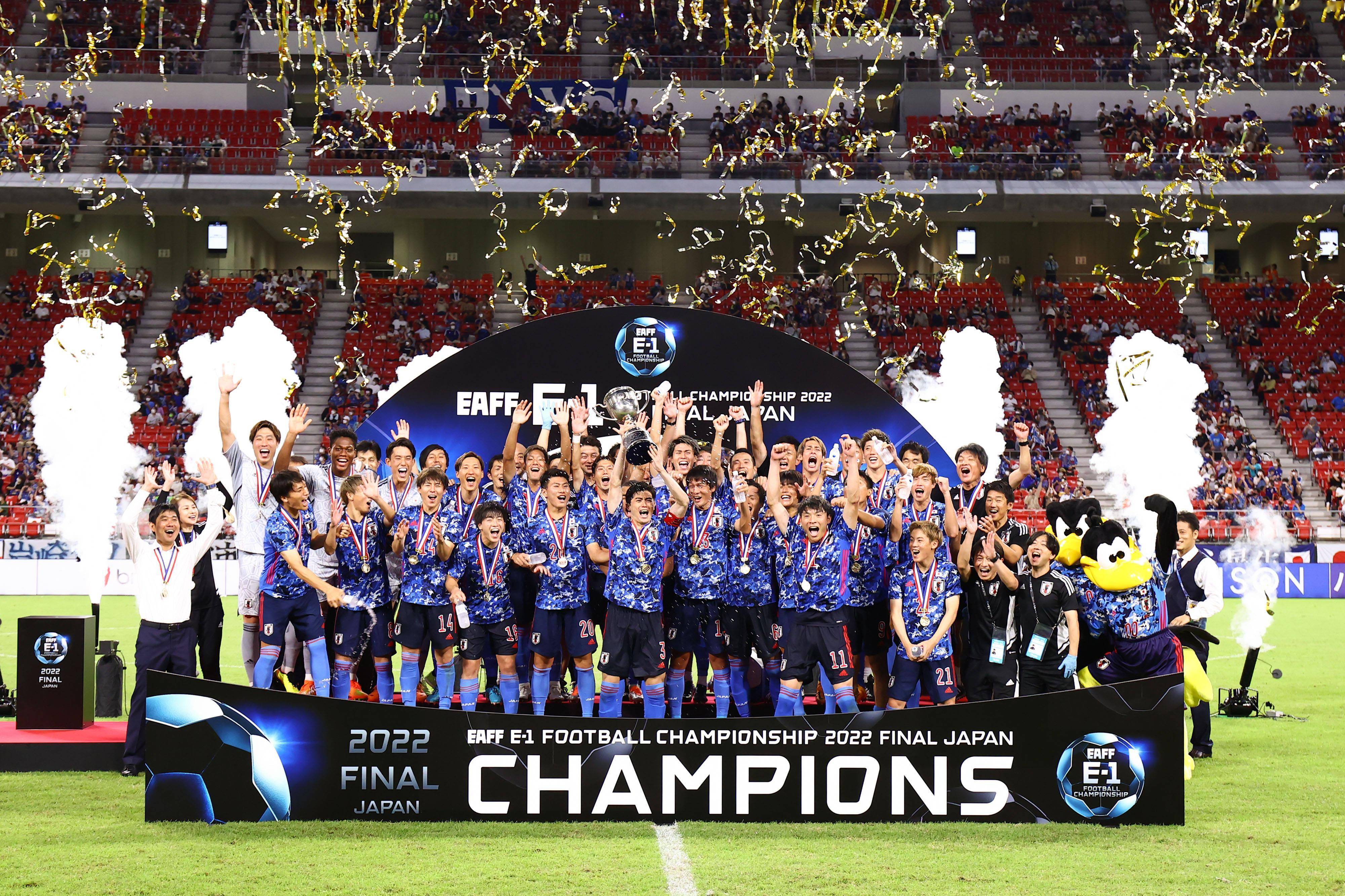 爱游戏官方-亚洲足球豪强交锋,球迷热情高涨