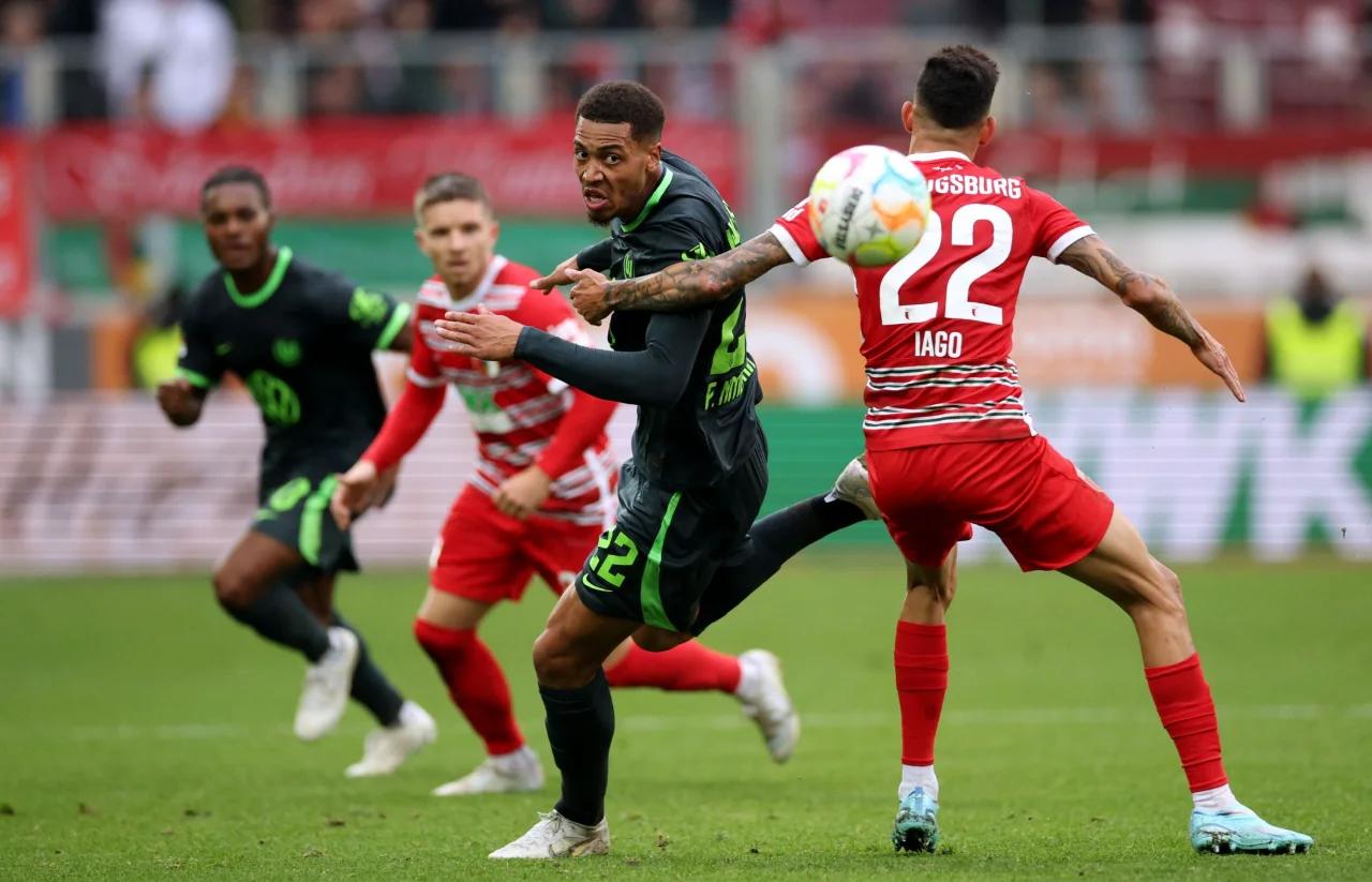 爱游戏馆-关于沙尔克04主场不敌云达不莱梅,遭遇两连败的信息