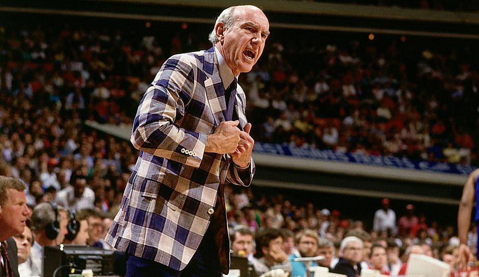 爱游戏下载-亚特兰大客场大胜拉姆齐跻身前列