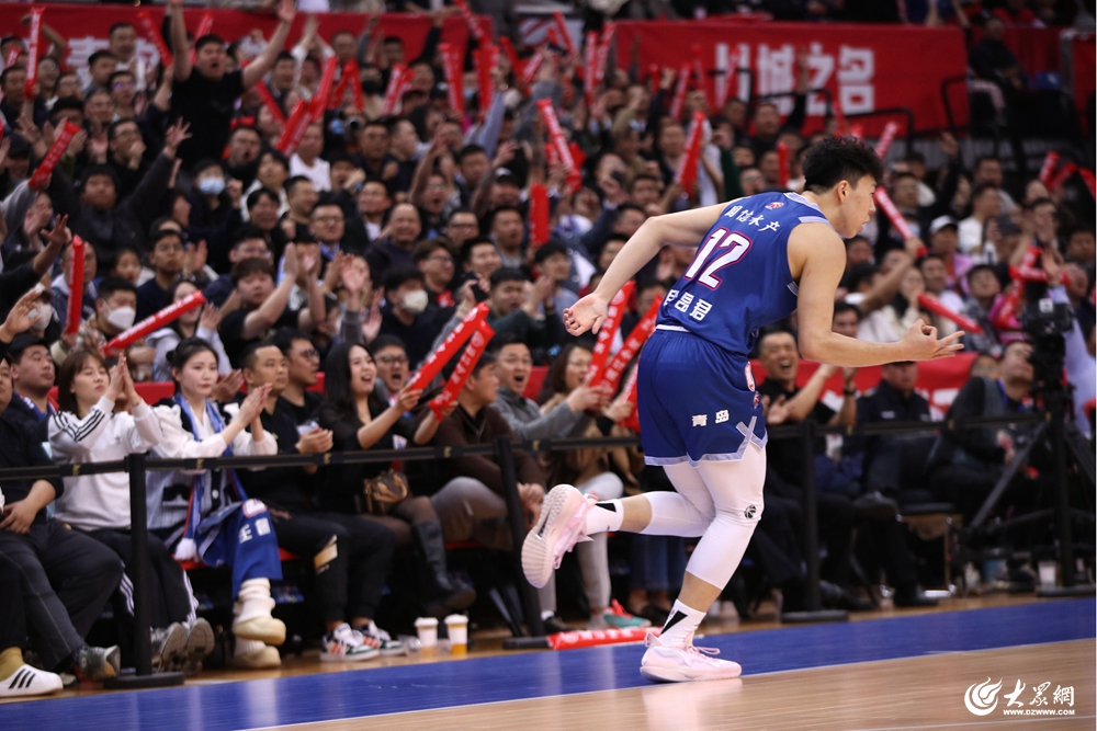 爱游戏登录-包含青岛男篮经过努力获胜,实力愈发突出的词条
