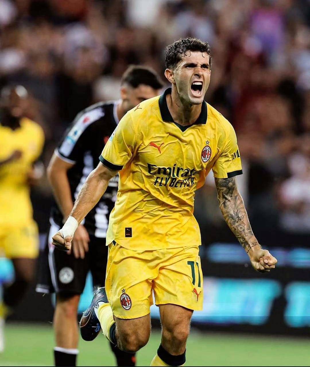 包含AC米兰后防线表现出色,连续5场零封对手的词条