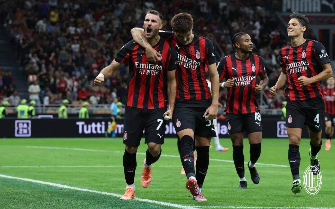 包含AC米兰后防线表现出色,连续5场零封对手的词条