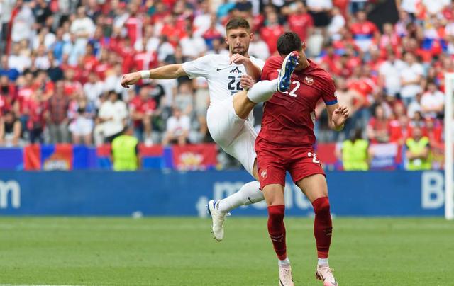 爱游戏官网-包含法国客场大胜希腊,提前锁定小组头名的词条